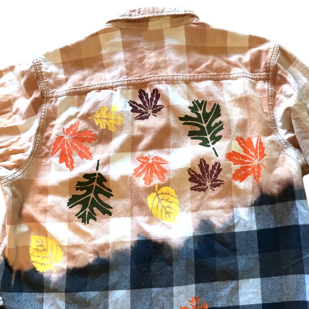Bleached Flannel Shirt Autumn Upcycled, Painted Fall Leaves Size Large - Picture 5 of 12